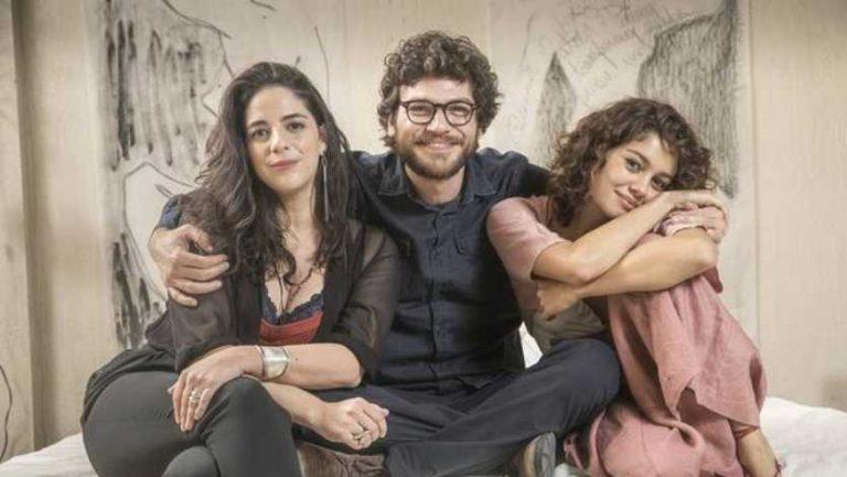 Постер бразильского сериала «Все женщины мира»