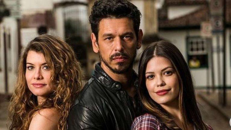 Постер бразильского сериала «Зеркало жизни»