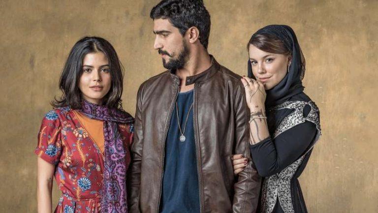 Постер бразильского сериала «Сироты земли»
